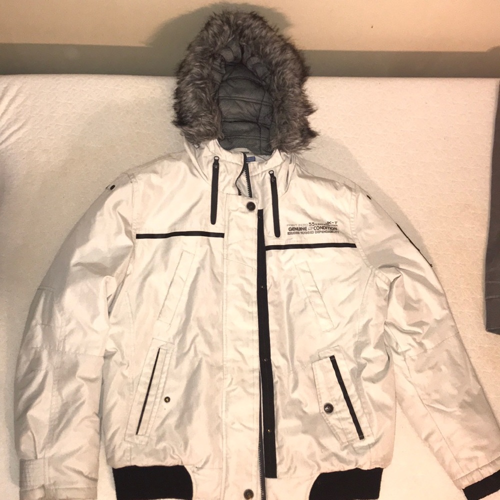 Jacket w/ Faux Fur hood - White